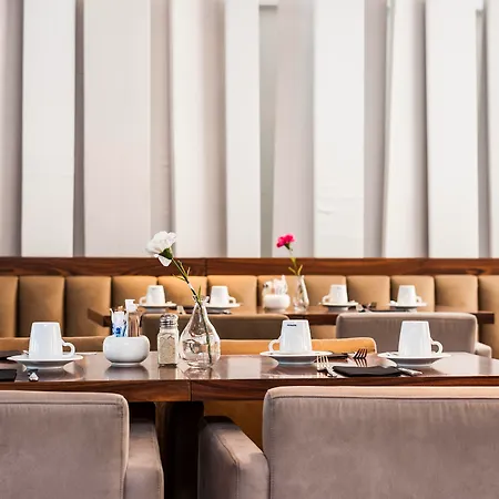 Ur Palacio Avenida - Adults Only Otel